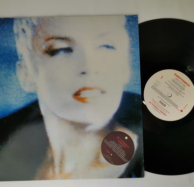 Eurythmics - Be Yourself Tonight