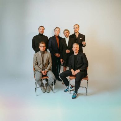 SUNTURNS - CHRISTMAS III